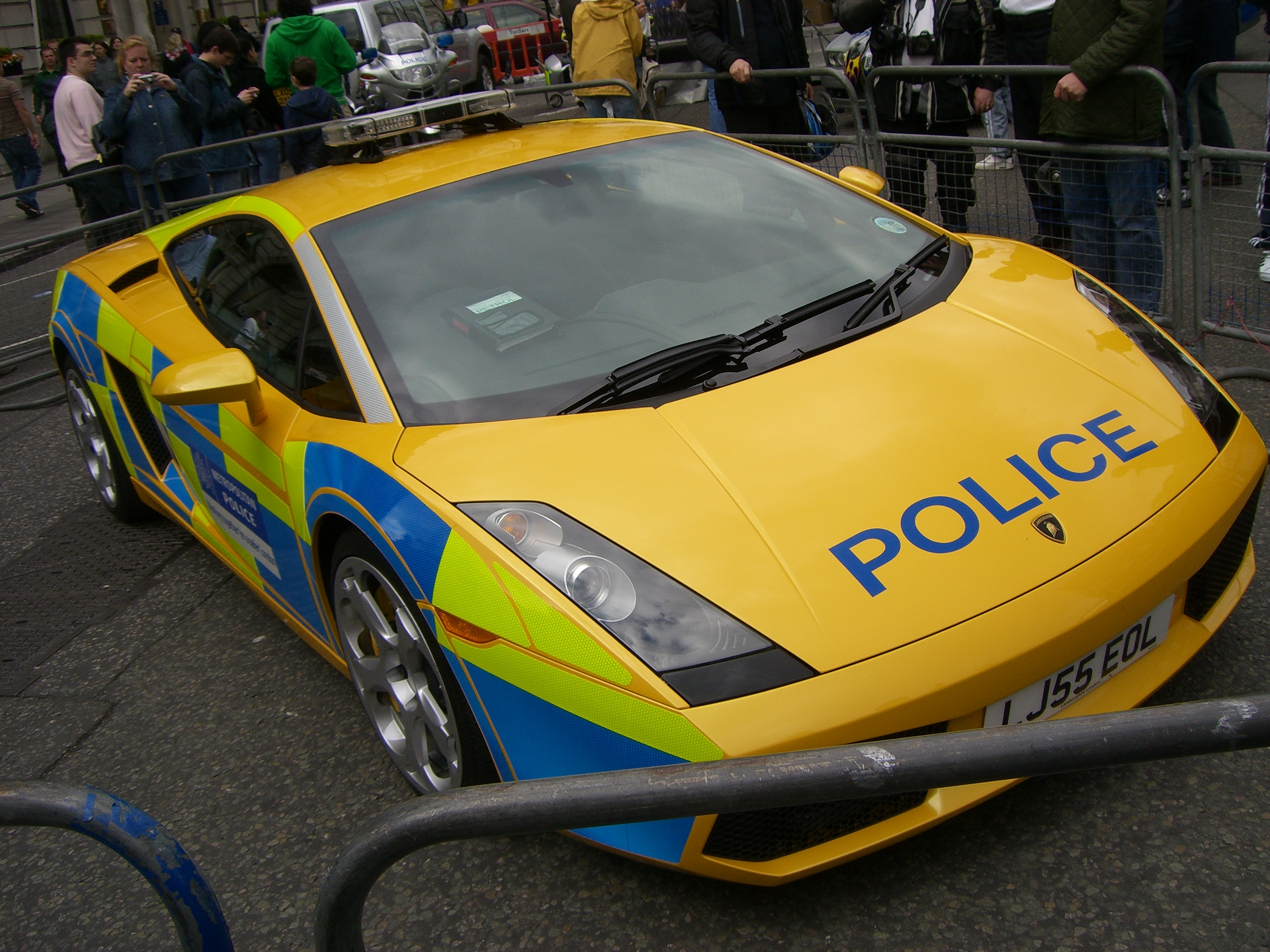 Lamborghini_Gallardo_British_police_1